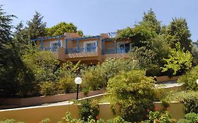 Trypiti Bungalows